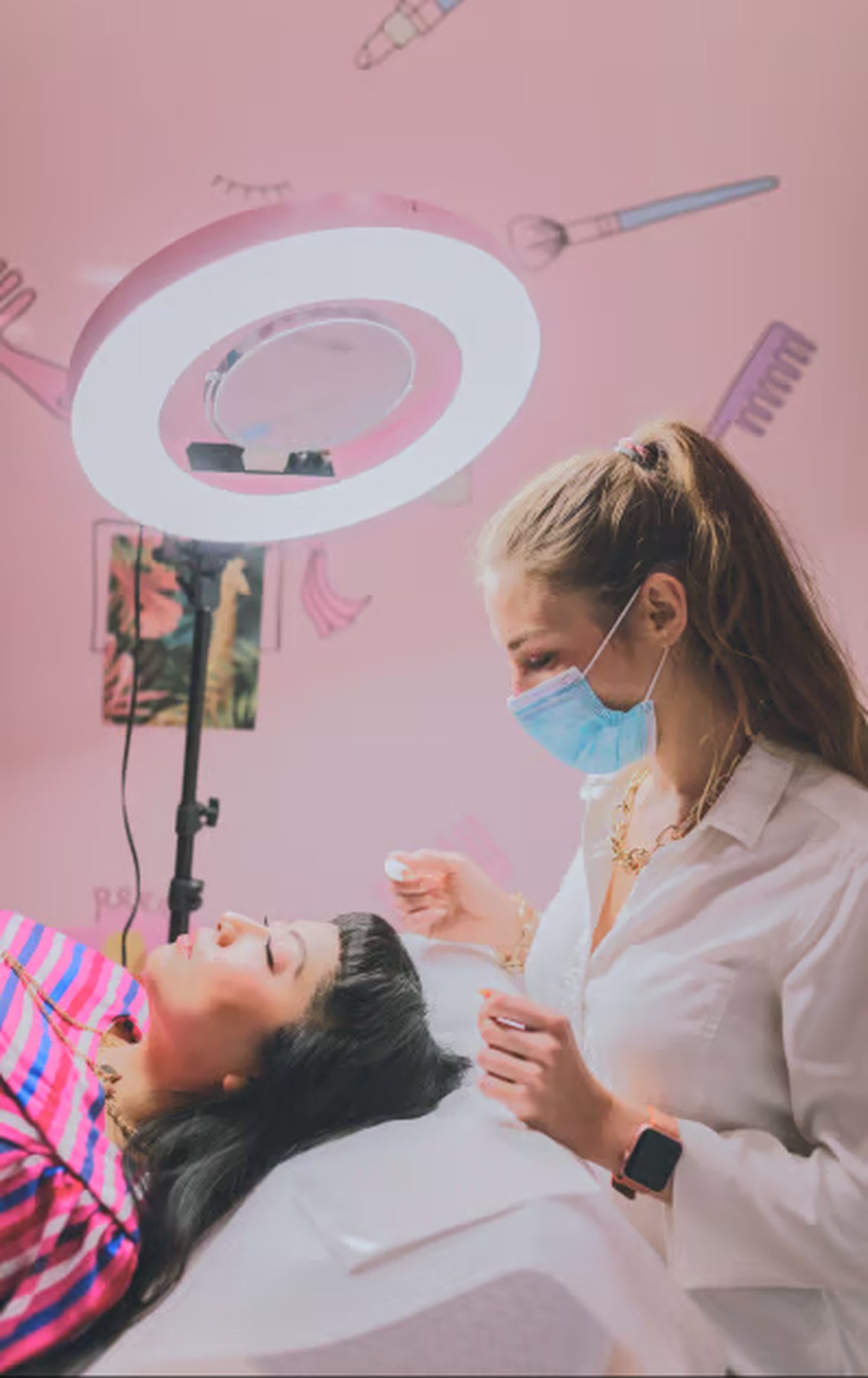 Therapist giving a deep tissue massage in Tamarindo